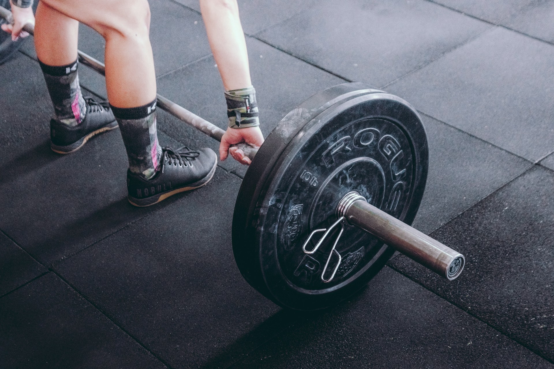 Maximizing Your Workout The Pros and Cons of Deadlifts